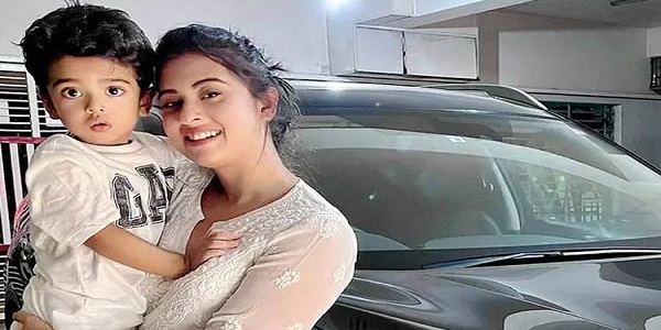 আগেই মা হয়েছেন বুবলি, সন্তানের বাবা শাকিব!